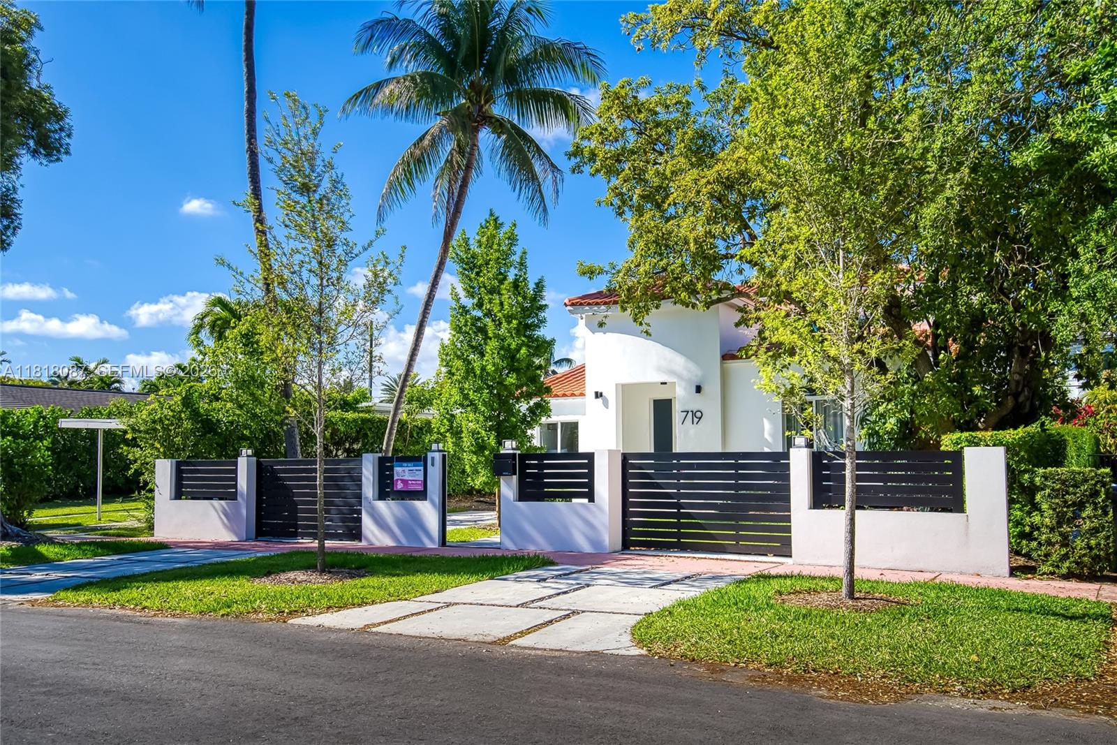 719 W 51st St · Miami Beach